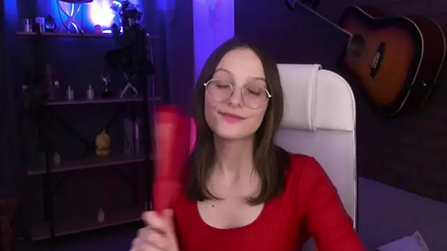 Snapshot of JenniferKiim chatting on 10-24-25, 01:43 JenniferKiim online show from 10-24-25, 01:43