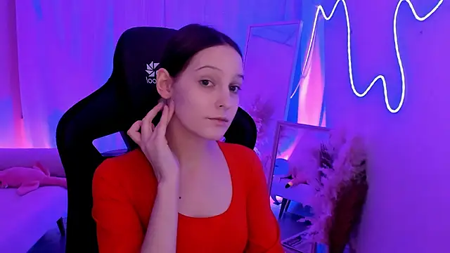 Snapshot of JenniferKiim chatting on 02-14-26, 08:36 JenniferKiim online show from 02-14-26, 08:36