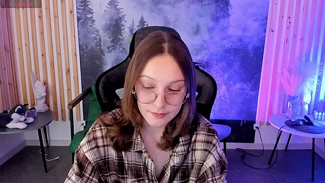 Snapshot of JenniferKiim chatting on 02-13-26, 02:17 JenniferKiim online show from 02-13-26, 02:17