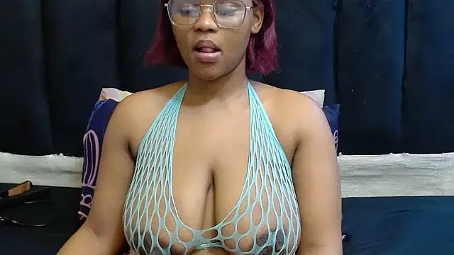 Snapshot of SexyBaddieXXX chatting on 06-29-26, 05:01 SexyBaddieXXX online show from 06-29-26, 05:01