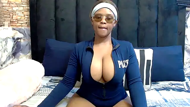 Snapshot of SexyBaddieXXX chatting on 08-09-26, 06:36 SexyBaddieXXX online show from 08-09-26, 06:36