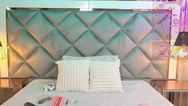 Snapshot of amy_greene chatting on 10-03-25, 11:45 amy greene online show from 10-03-25, 11:45