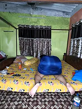 Smile-quien online show from 09-25-25, 04:35