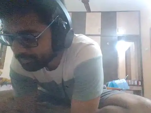 Snapshot of GOJO_1 chatting on 09-11-25, 11:43 GOJO 1 online show from 09-11-25, 11:43