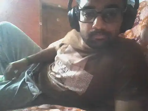 Snapshot of GOJO_1 chatting on 10-24-25, 05:34 GOJO 1 online show from 10-24-25, 05:34