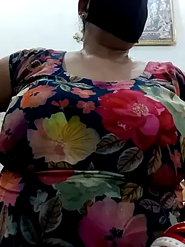 Rakhi sawant143 online show from 09-23-25, 05:09
