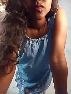 venuki ihalagamage online show from 03-04-26, 04:42