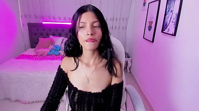 Snapshot of Mia_Clay1 chatting on 11-11-25, 08:03 Mia Clay1 online show from 11-11-25, 08:03