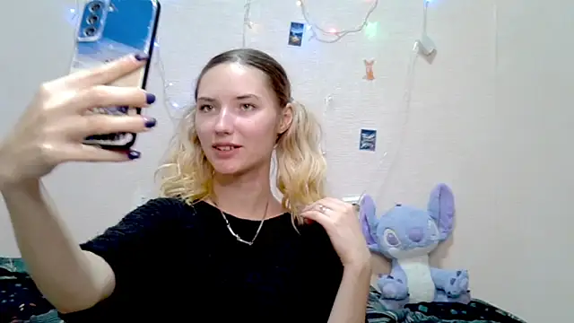 Snapshot of _kikiclark__ chatting on 09-24-25, 08:48 kikiclark online show from 09-24-25, 08:48