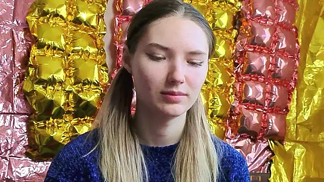  kikiclark   online show from 03-18-26, 12:19