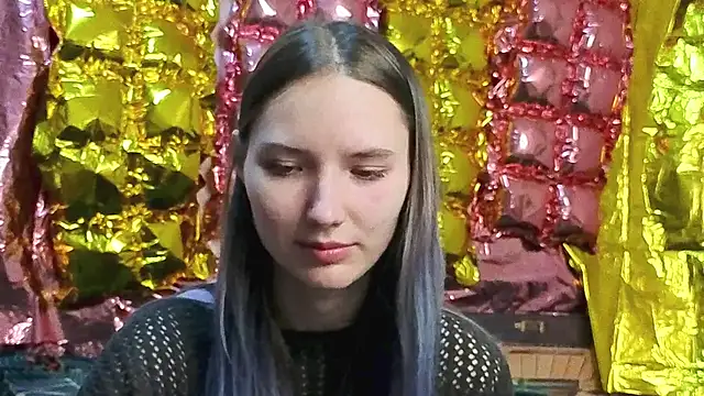  kikiclark   online show from 04-05-26, 07:20