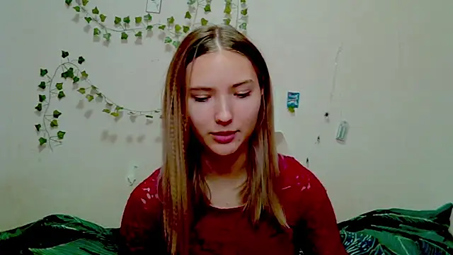  kikiclark   online show from 11-20-25, 05:13