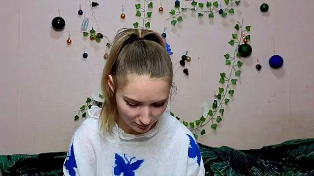 Snapshot of _kikiclark__ chatting on 01-17-26, 05:16 kikiclark online show from 01-17-26, 05:16