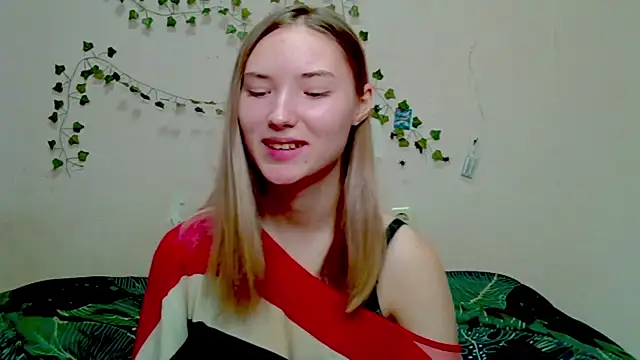  kikiclark   online show from 11-26-25, 07:25