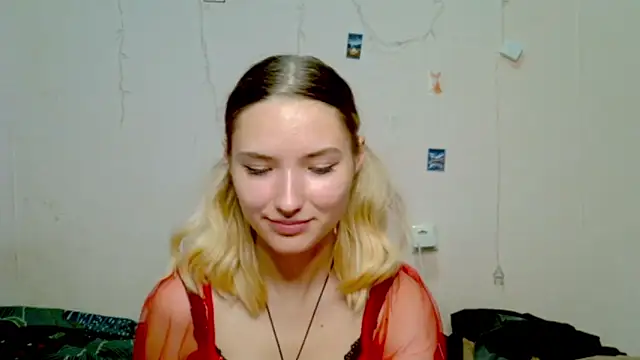 Snapshot of _kikiclark__ chatting on 09-26-25, 08:38 kikiclark online show from 09-26-25, 08:38