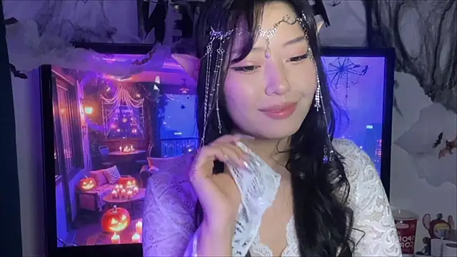 WonderMira online show from 10-27-25, 01:34