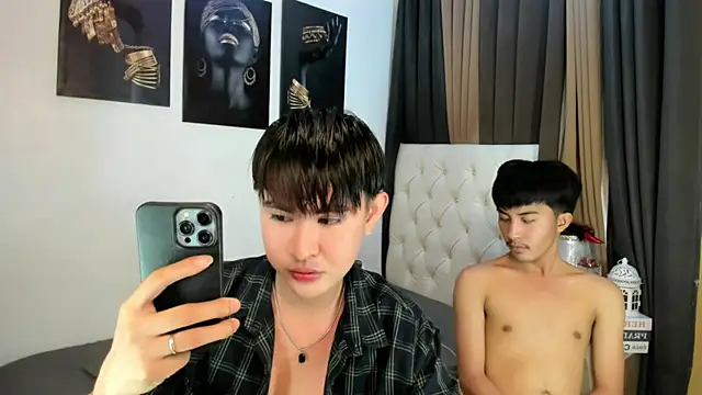 Snapshot of xxxhugecocktwinkxxx chatting on 11-20-25, 05:57 xxxhugecocktwinkxxx online show from 11-20-25, 05:57