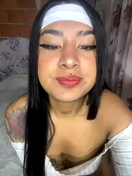 Caty  hot online show from 10-11-25, 06:47