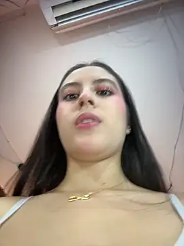 Juanita-Diaz online show from 05-21-26, 08:39
