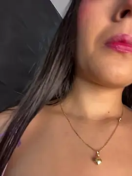 Snapshot of Juanita-Diaz chatting on 02-22-26, 08:32 Juanita-Diaz online show from 02-22-26, 08:32