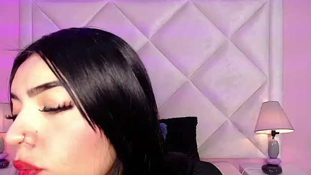 Snapshot of Miaa_Smithh__ chatting on 10-30-25, 12:25 Miaa Smithh online show from 10-30-25, 12:25