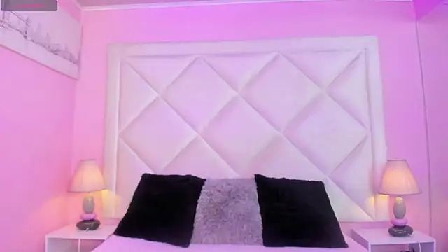 Miaa Smithh   online show from 03-19-26, 07:47