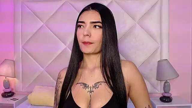 Snapshot of Miaa_Smithh__ chatting on 10-28-25, 11:53 Miaa Smithh online show from 10-28-25, 11:53