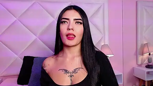 Snapshot of Miaa_Smithh__ chatting on 11-01-25, 01:27 Miaa Smithh online show from 11-01-25, 01:27