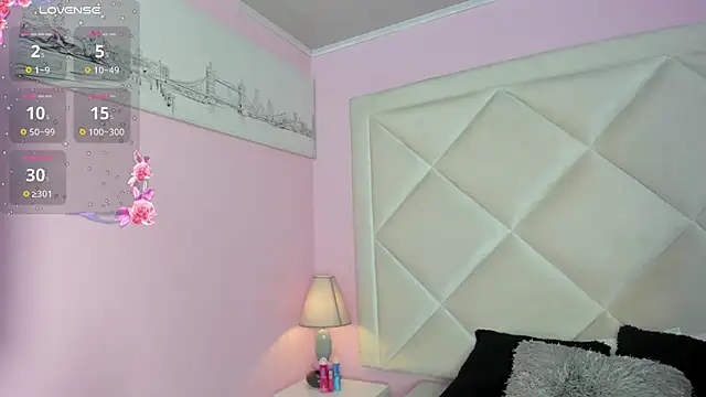 Miaa Smithh   online show from 04-08-26, 11:01