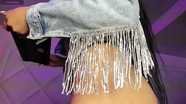 Miaa Smithh   online show from 04-11-26, 12:29