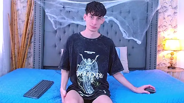 Luke Carter online show from 10-16-25, 01:19