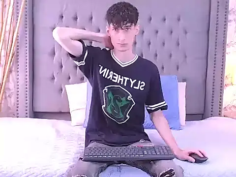 Luke Carter online show from 09-10-25, 01:10