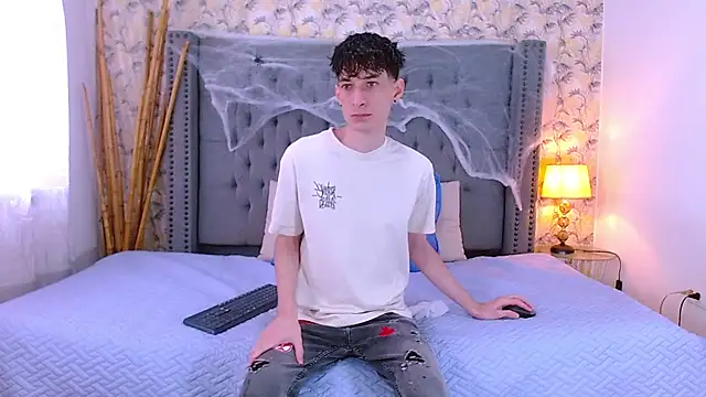 Luke Carter online show from 10-09-25, 01:11