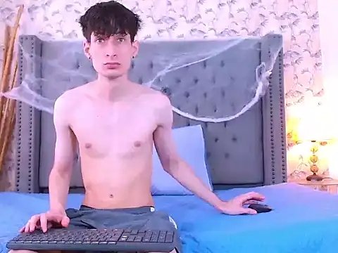 Luke Carter online show from 10-29-25, 01:10