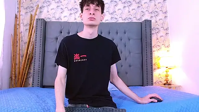 Luke Carter online show from 11-13-25, 01:04