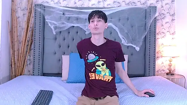 Luke Carter online show from 10-13-25, 01:12