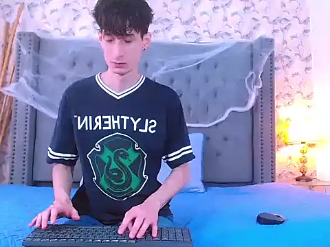 Luke Carter online show from 11-01-25, 01:05