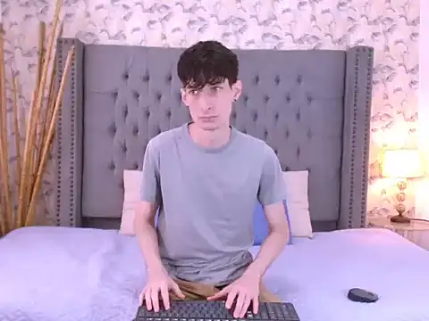 Luke Carter online show from 09-25-25, 01:06