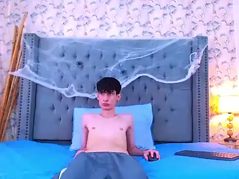 Luke Carter online show from 10-28-25, 01:10