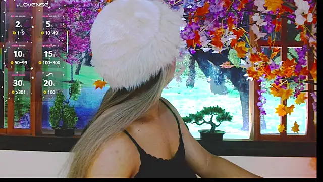 Cristal Villael online show from 11-06-25, 03:21