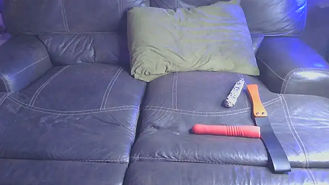 mmmminaDarling online show from 12-17-25, 05:34