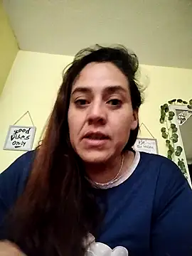 Snapshot of denissebombon chatting on 02-02-26, 03:55 denissebombon online show from 02-02-26, 03:55