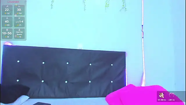 Snapshot of Danaa_moore_ chatting on 05-01-26, 11:32 Danaa moore online show from 05-01-26, 11:32
