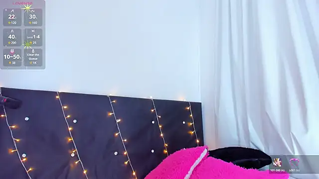 Danaa moore  online show from 11-04-25, 07:50