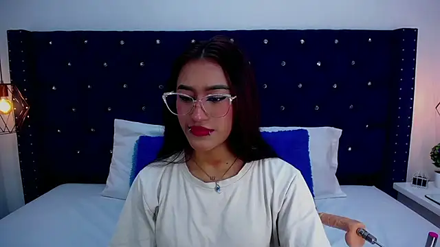 miss aris online show from 11-12-25, 03:21