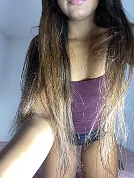 Snapshot of SereiaHott chatting on 05-20-26, 01:35 SereiaHott online show from 05-20-26, 01:35