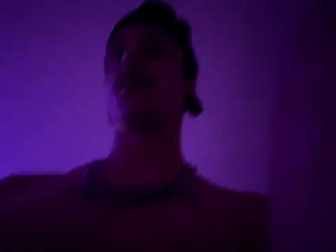 Snapshot of chrisalmeid_ chatting on 11-18-25, 04:38 chrisalmeid online show from 11-18-25, 04:38