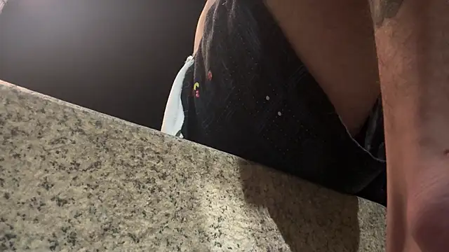 Snapshot of chrisalmeid_ chatting on 02-16-26, 07:29 chrisalmeid online show from 02-16-26, 07:29