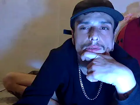 Snapshot of chrisalmeid_ chatting on 10-09-25, 05:19 chrisalmeid  online show from 10-09-25, 05:19