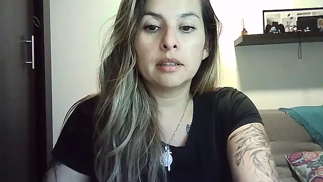 Valery  Rouse  online show from 06-19-26, 04:07